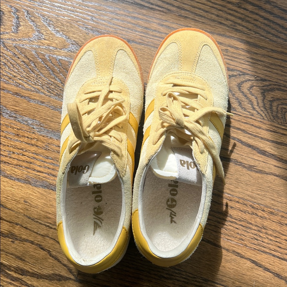 Gola Elan women’s 9 1/2 transparent yellow/calend colorway - Picture 2 of 8